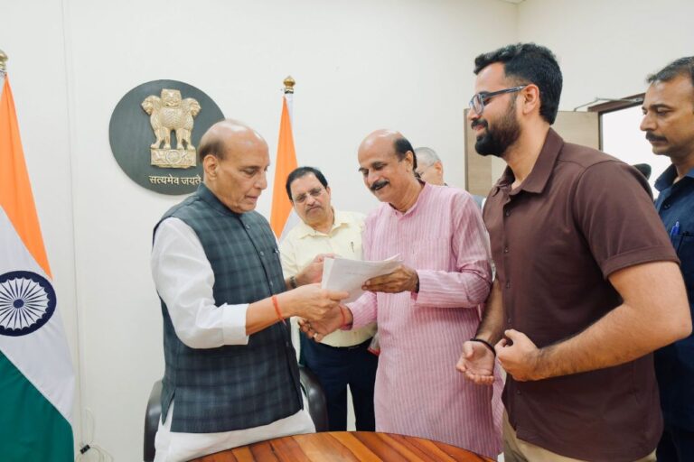 लखनऊ के मुंशी पुलिया चौराहे पर वीर महाराणा प्रताप की प्रतिमा स्थापित करने की मांग तेज, राजपूताना महासभा ने रक्षा मंत्री को सौंपा पत्र