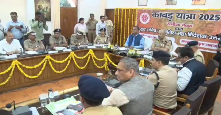 कांवड़ यात्रा 2025: मेरठ में हाई लेवल मीटिंग, मुख्य सचिव और DGP ने की समीक्षा