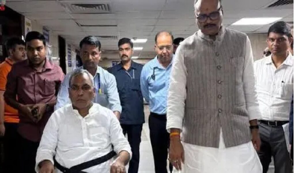 UP Minister Om Prakash Rajbhar Health Update: सुभासपा अध्यक्ष की अचानक तबीयत बिगड़ी, लखनऊ रेफर