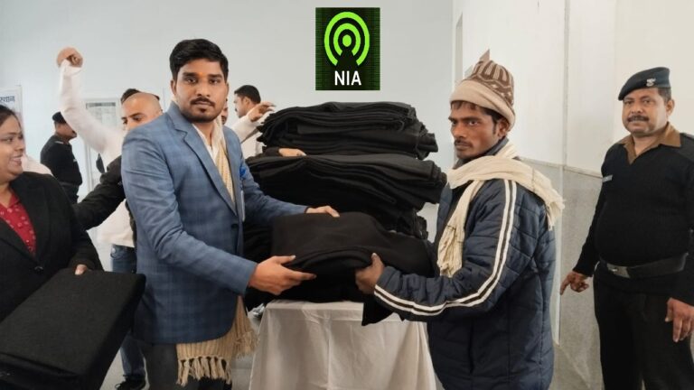 ठंड में कांपते मरीजों के परिजनों के लिए आगे आया कैंसर संस्थान, कंबल वितरण से जीते दिल